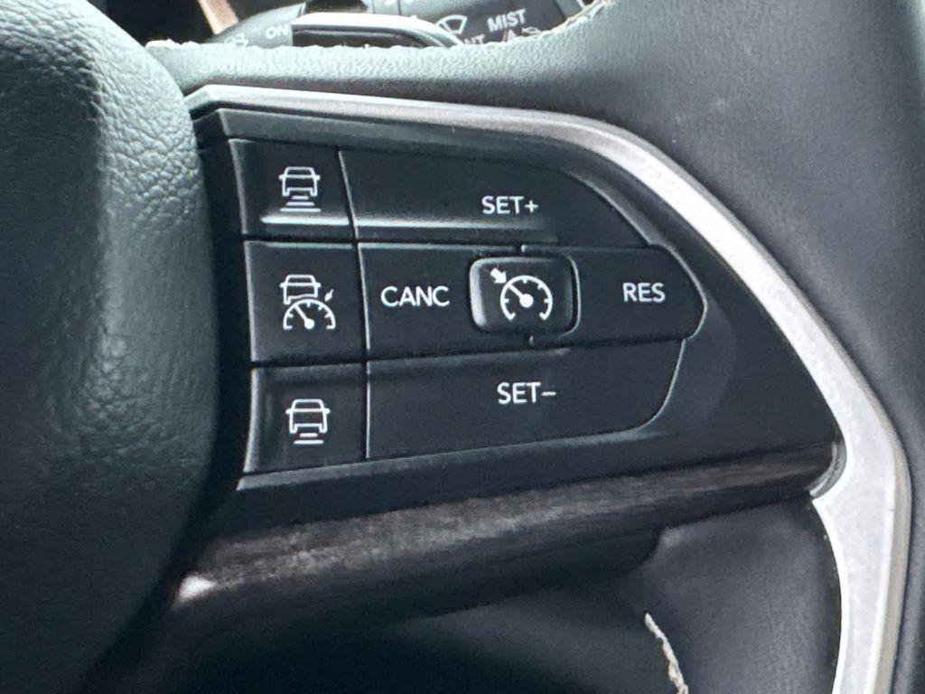 used 2023 Jeep Grand Cherokee car, priced at $30,400