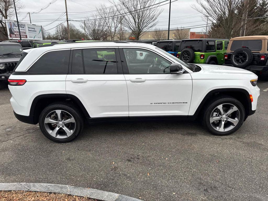 used 2023 Jeep Grand Cherokee car, priced at $30,400