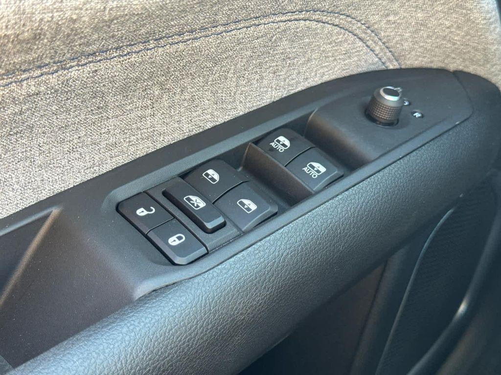 new 2025 Jeep Compass car, priced at $26,596