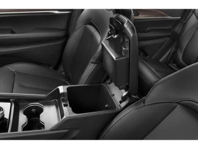 new 2026 Jeep Grand Cherokee car, priced at $47,989