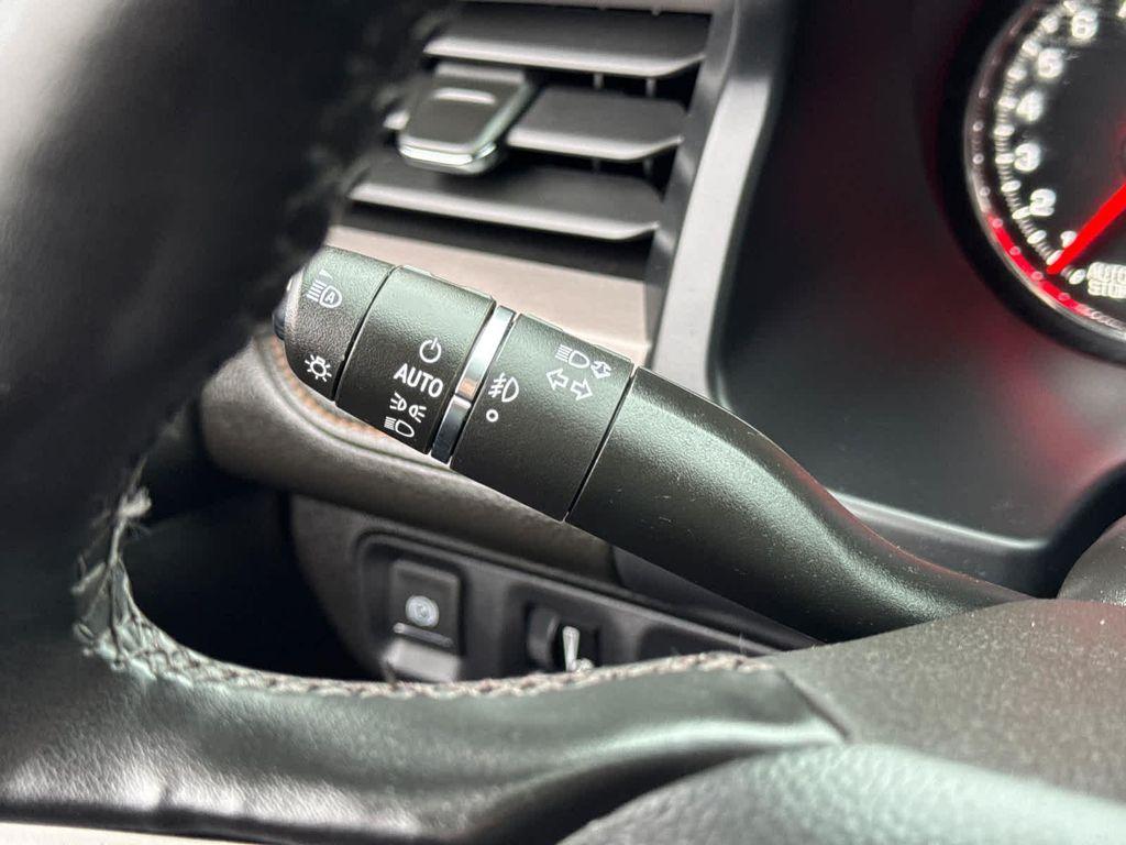 used 2023 GMC Acadia car, priced at $32,900