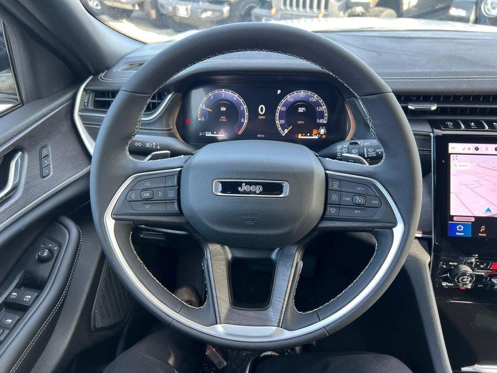 new 2025 Jeep Grand Cherokee L car, priced at $49,648