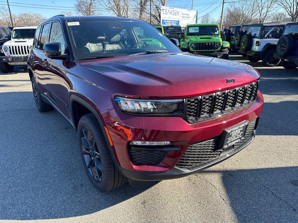 new 2025 Jeep Grand Cherokee car, priced at $51,079