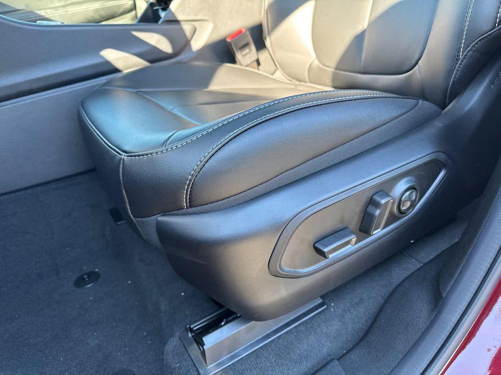 new 2025 Jeep Grand Cherokee car, priced at $51,079