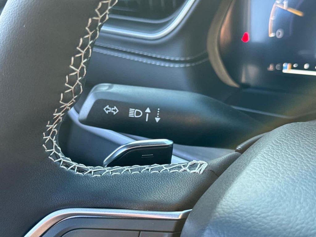 new 2025 Jeep Grand Cherokee car, priced at $51,079