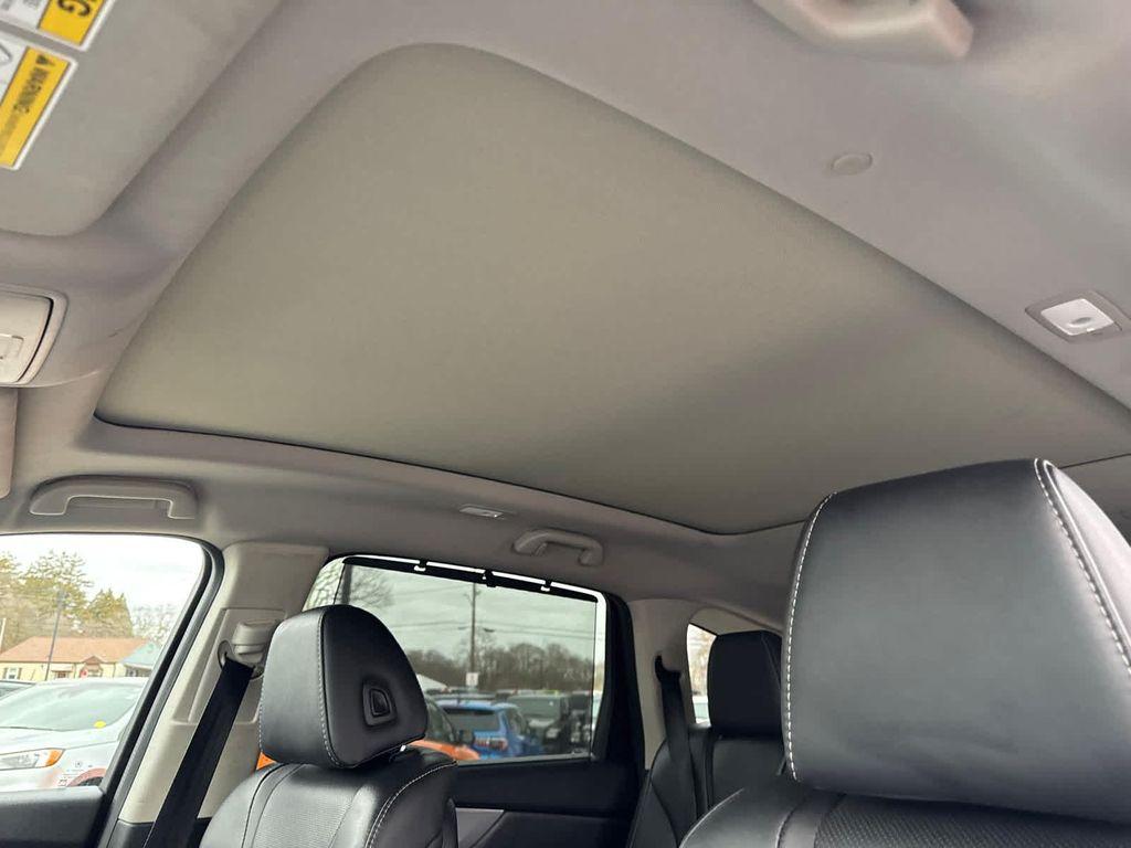 used 2024 Acura MDX car, priced at $37,800