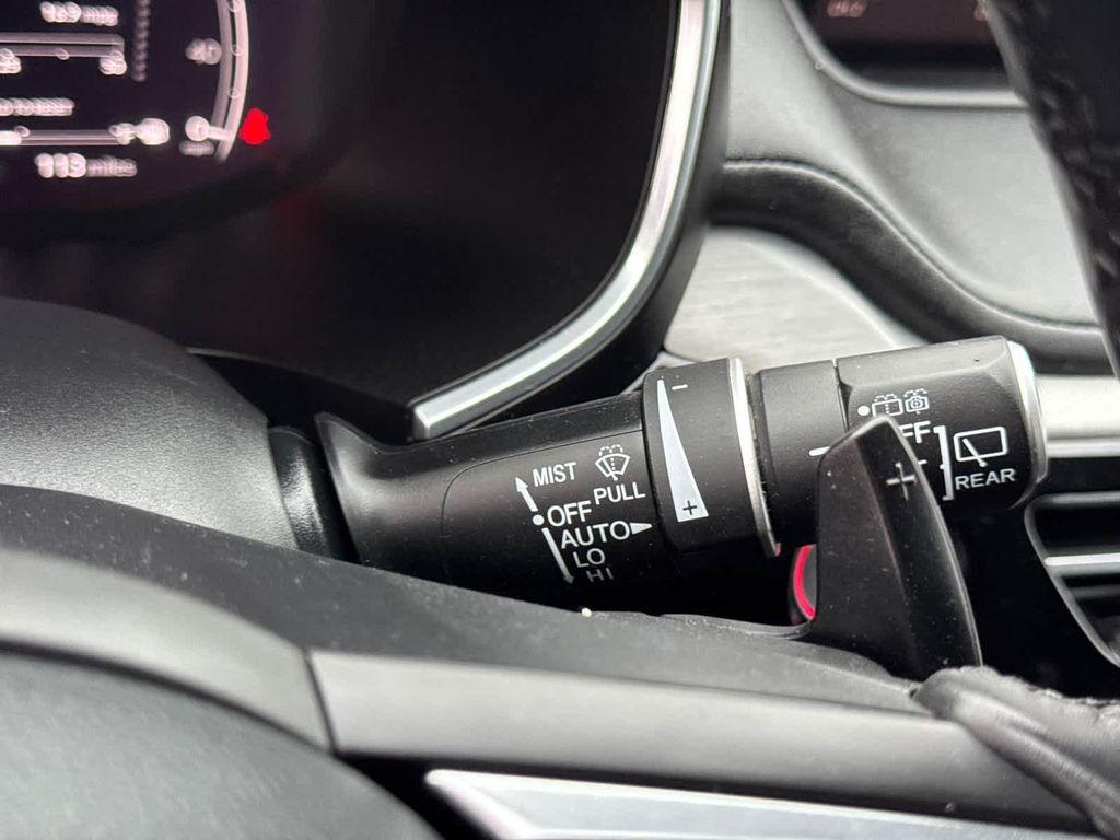 used 2024 Acura MDX car, priced at $37,800