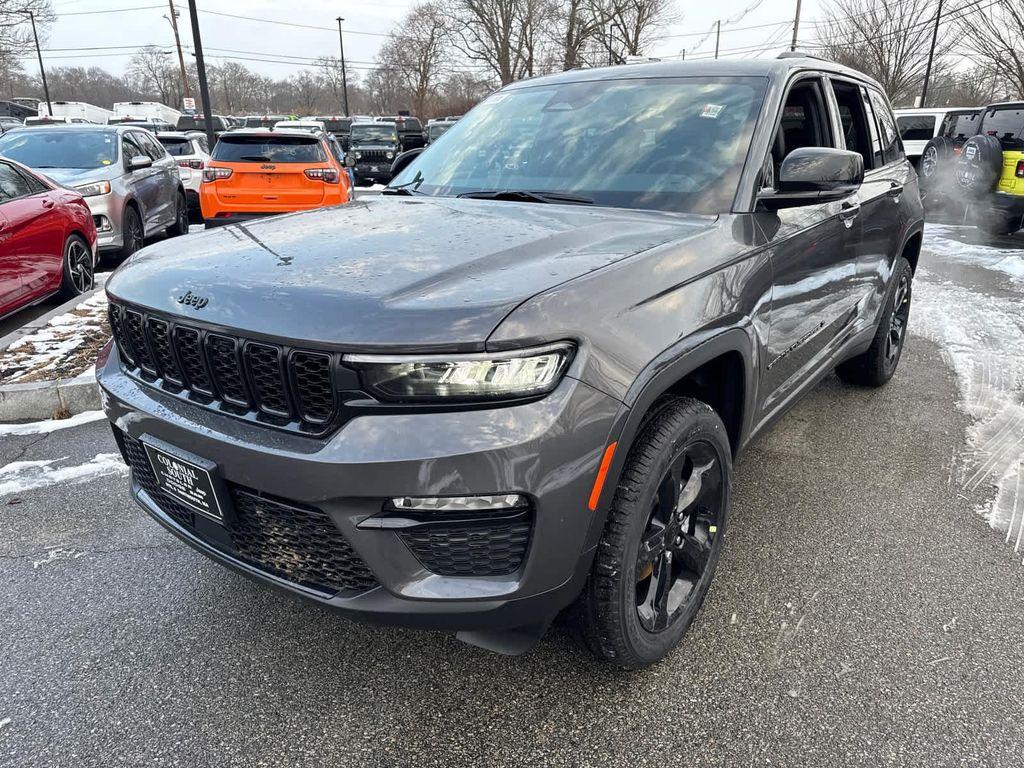 new 2025 Jeep Grand Cherokee car, priced at $44,809
