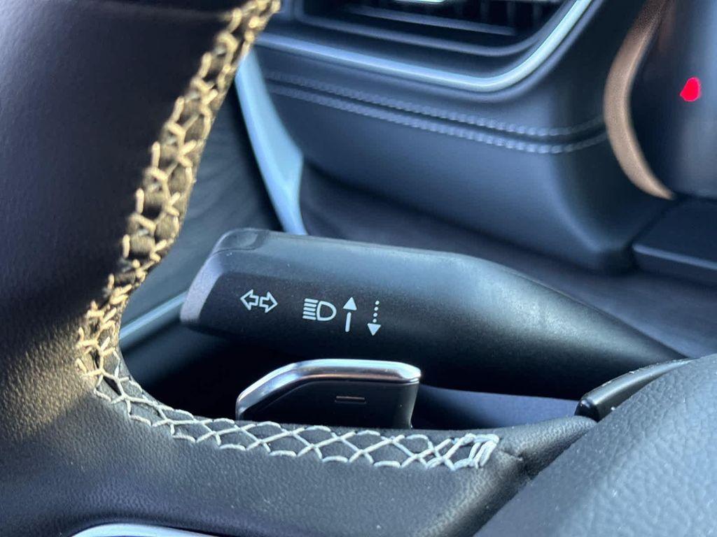 new 2025 Jeep Grand Cherokee car, priced at $48,064