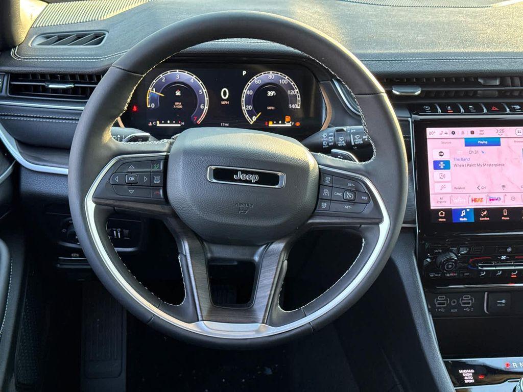 new 2025 Jeep Grand Cherokee car, priced at $48,064
