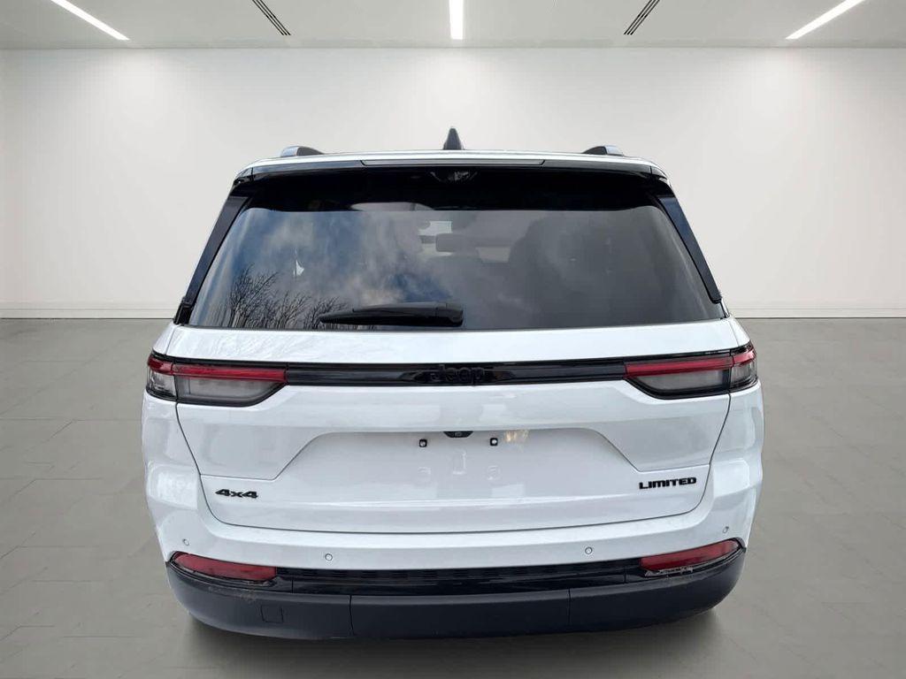 used 2023 Jeep Grand Cherokee car, priced at $29,800