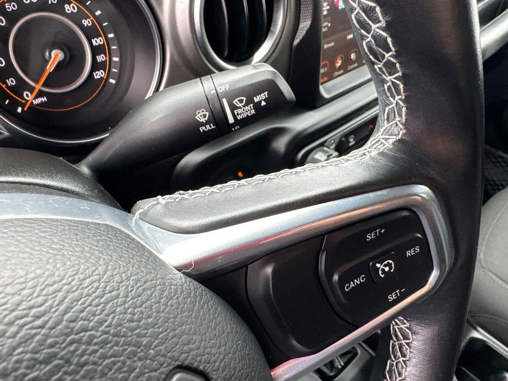 used 2022 Jeep Wrangler Unlimited car, priced at $31,400