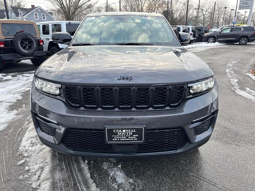 new 2025 Jeep Grand Cherokee car, priced at $48,867