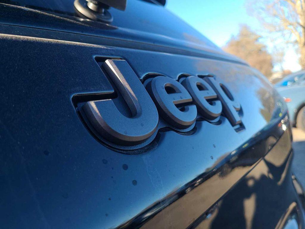 new 2024 Jeep Compass car, priced at $45,034