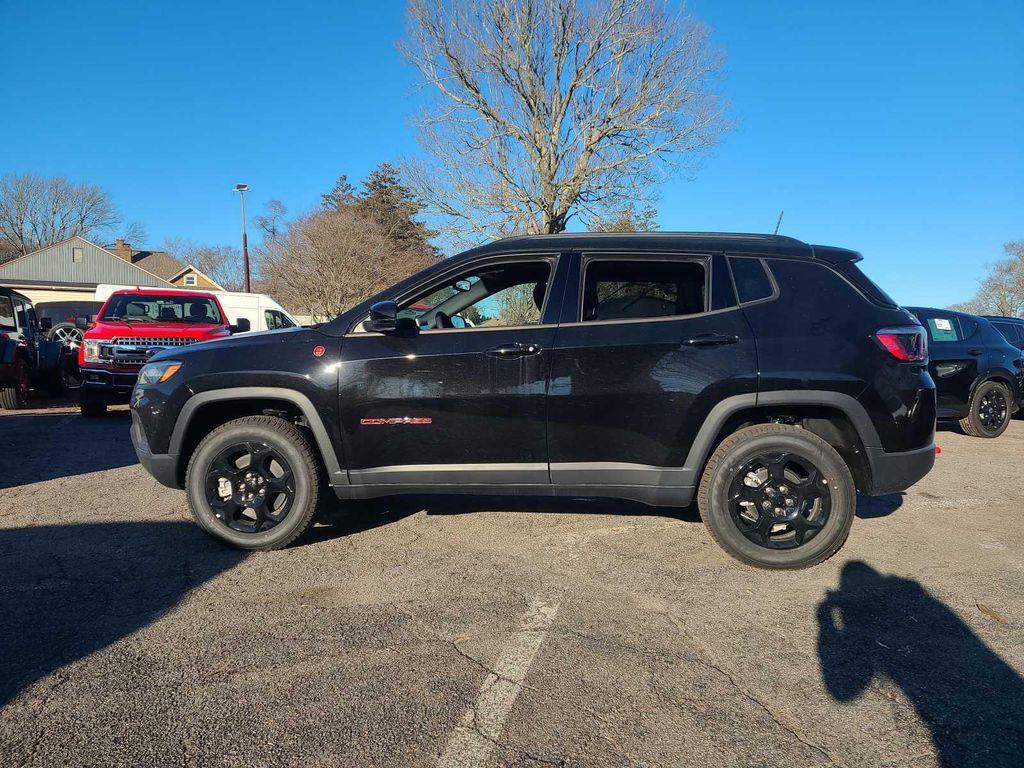 new 2024 Jeep Compass car, priced at $45,034