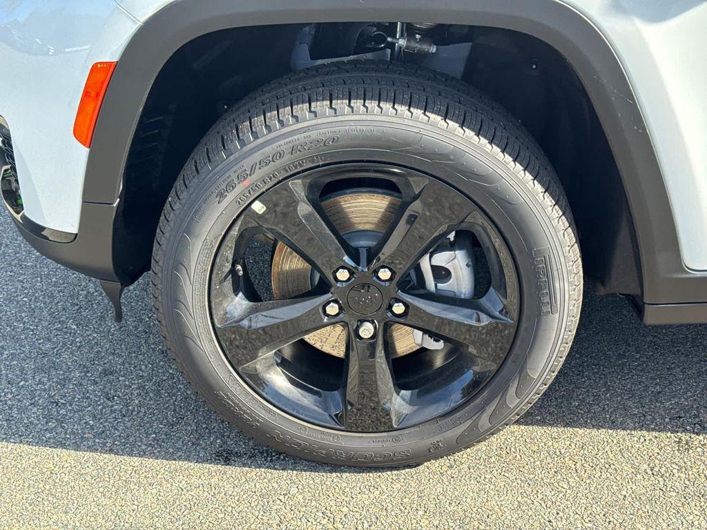 new 2025 Jeep Grand Cherokee L car, priced at $47,232