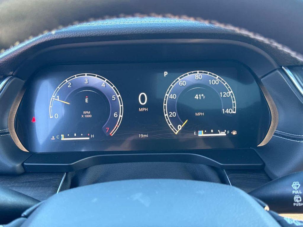 new 2025 Jeep Grand Cherokee car, priced at $48,821