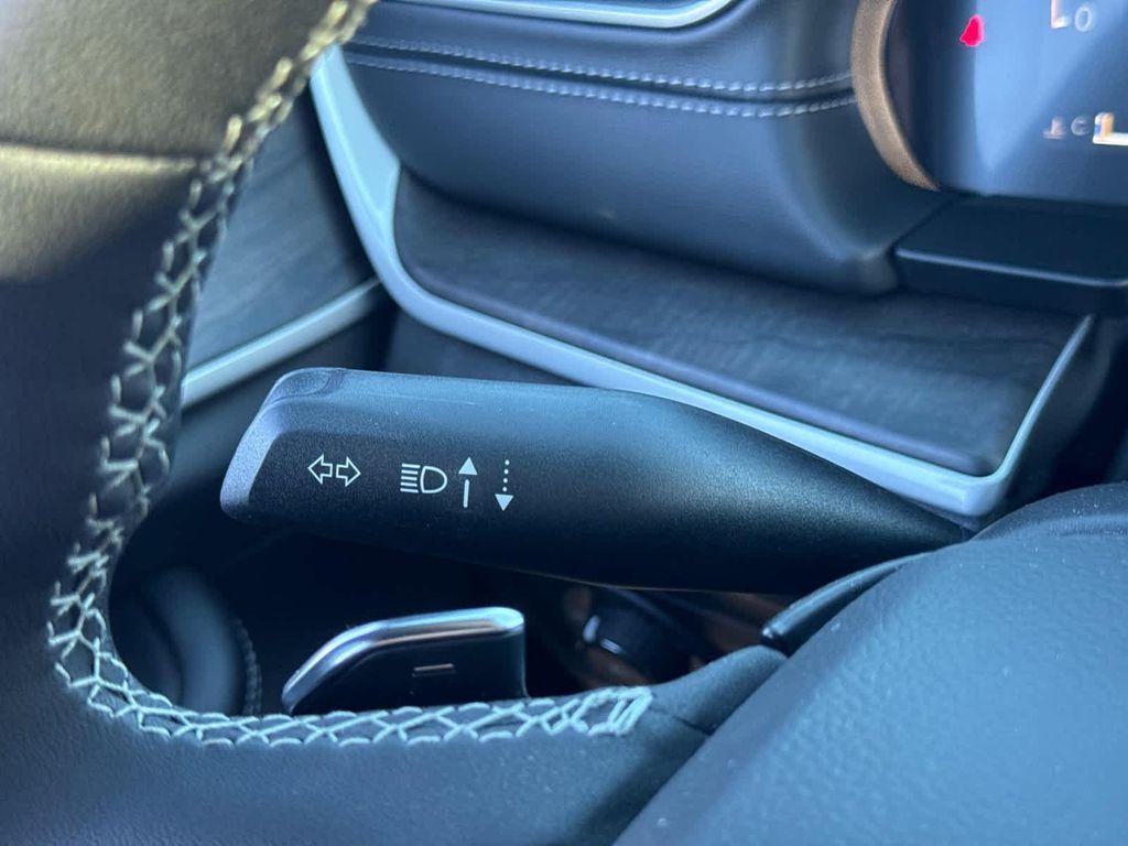 new 2025 Jeep Grand Cherokee car, priced at $48,821