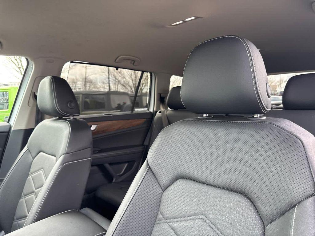 used 2025 Volkswagen Atlas car, priced at $33,700