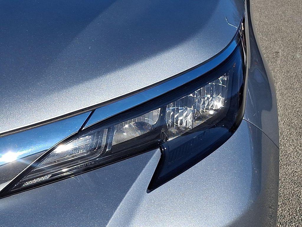 used 2024 Toyota Sienna car, priced at $37,992