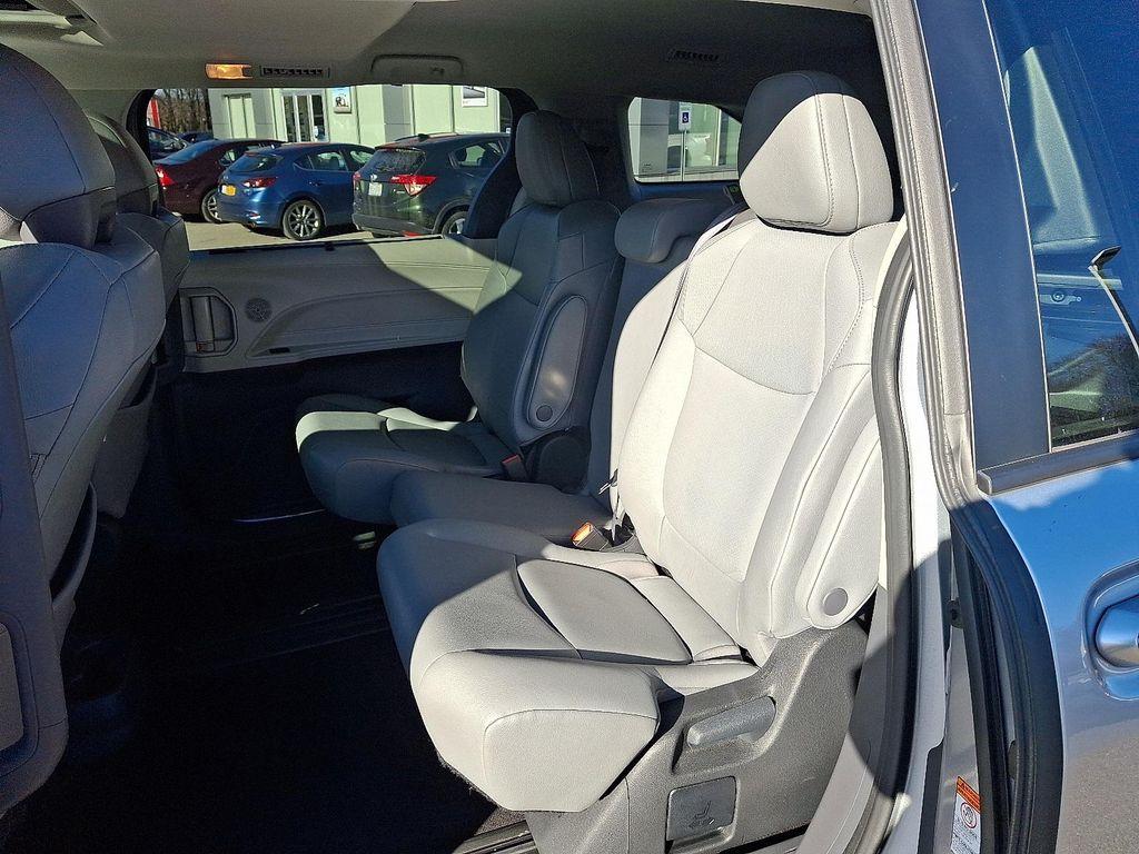 used 2024 Toyota Sienna car, priced at $37,992