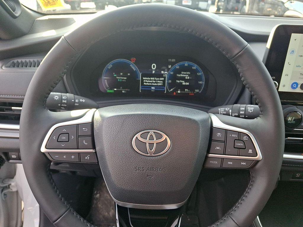 new 2026 Toyota Highlander Hybrid car, priced at $59,633