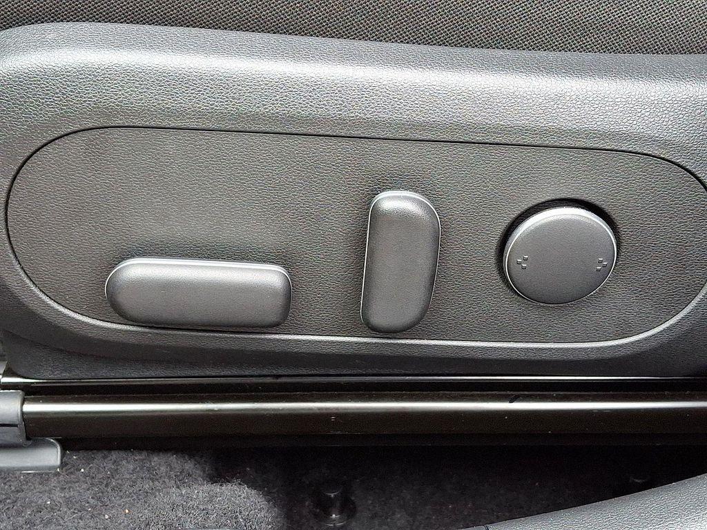 used 2025 Hyundai Kona car, priced at $21,894