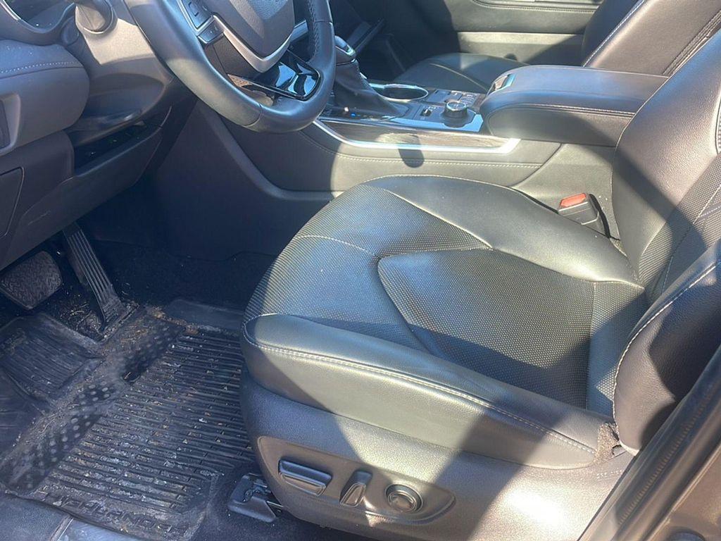 used 2023 Toyota Highlander car, priced at $41,990
