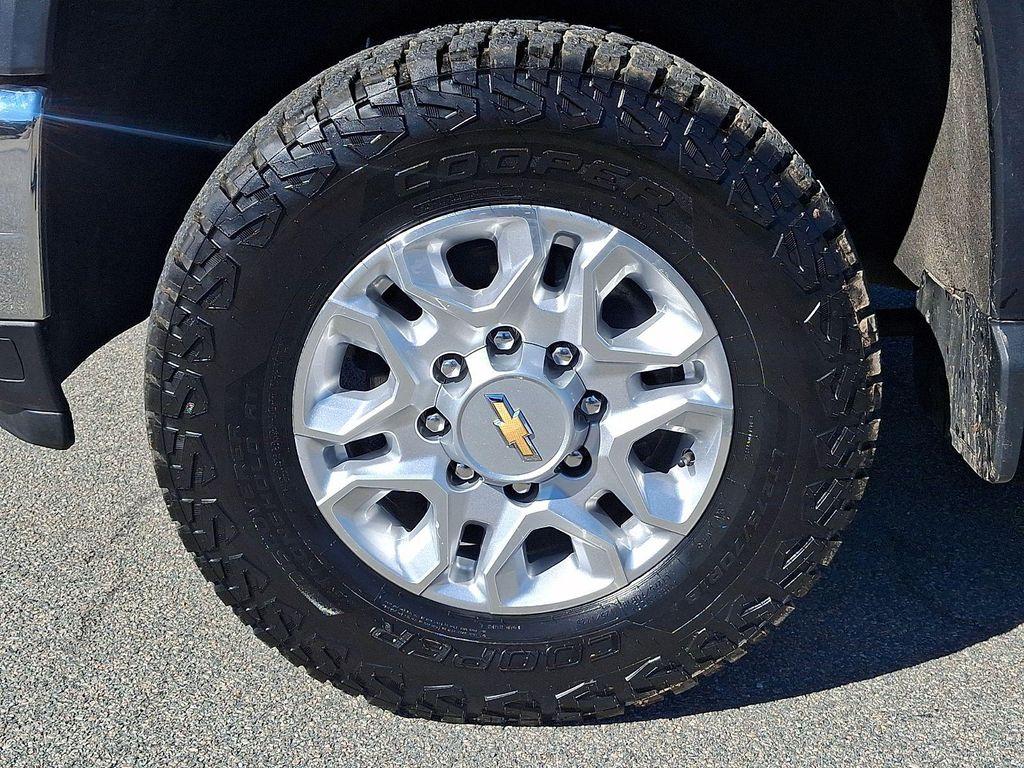 used 2024 Chevrolet Silverado 2500 car, priced at $49,991