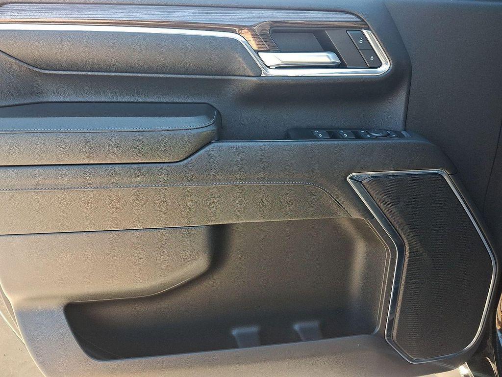 used 2024 Chevrolet Silverado 2500 car, priced at $49,991