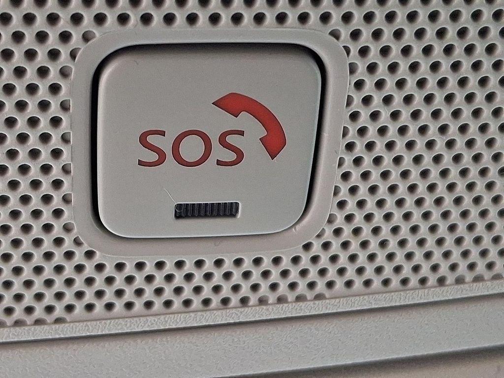 used 2022 Nissan Leaf car, priced at $10,990