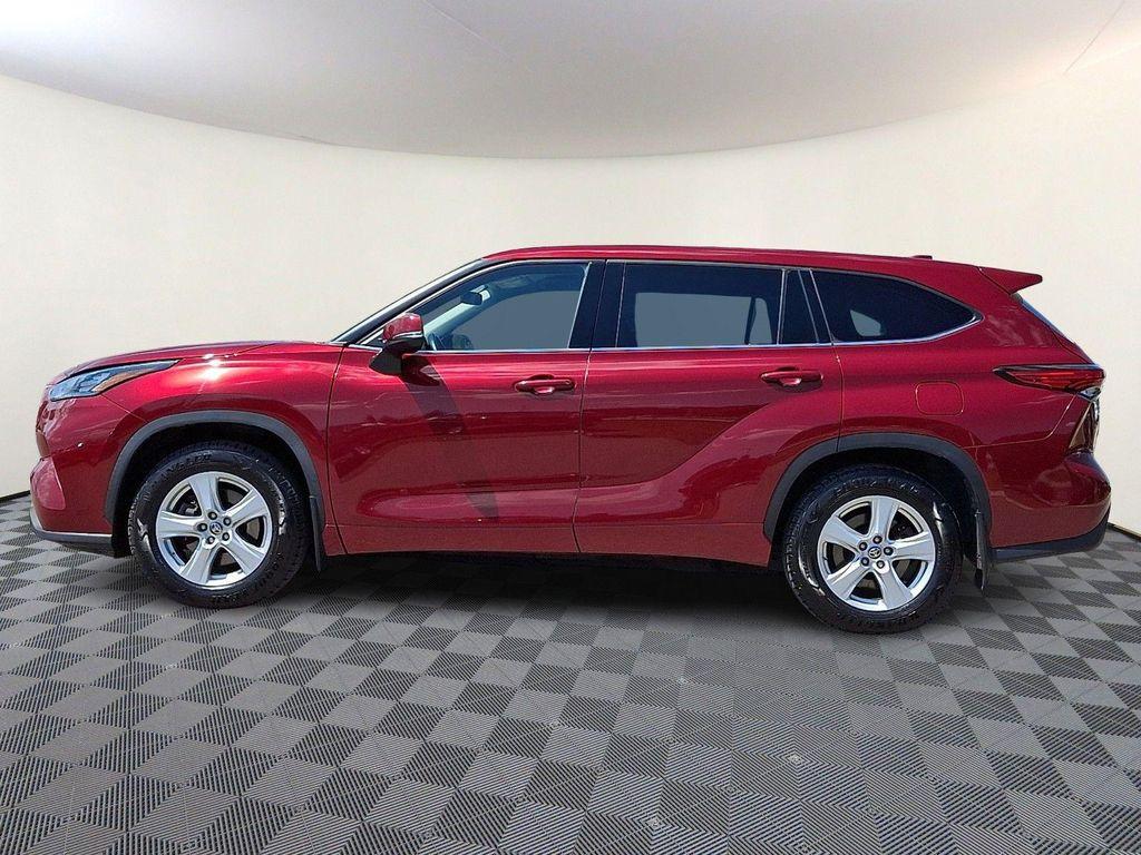 used 2020 Toyota Highlander car, priced at $19,290