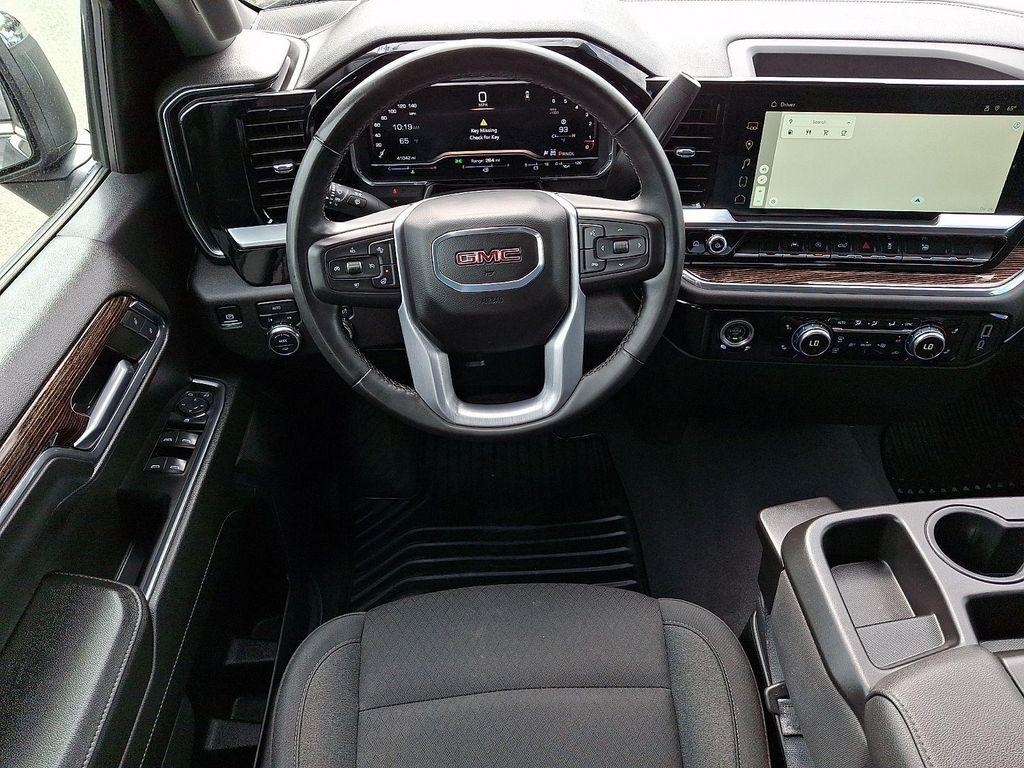 used 2024 GMC Sierra 1500 car, priced at $35,994