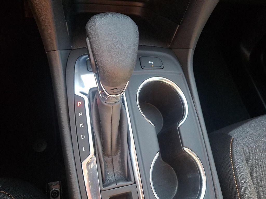 used 2023 Chevrolet Equinox car, priced at $21,490