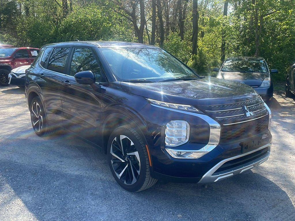 used 2024 Mitsubishi Outlander car, priced at $24,990