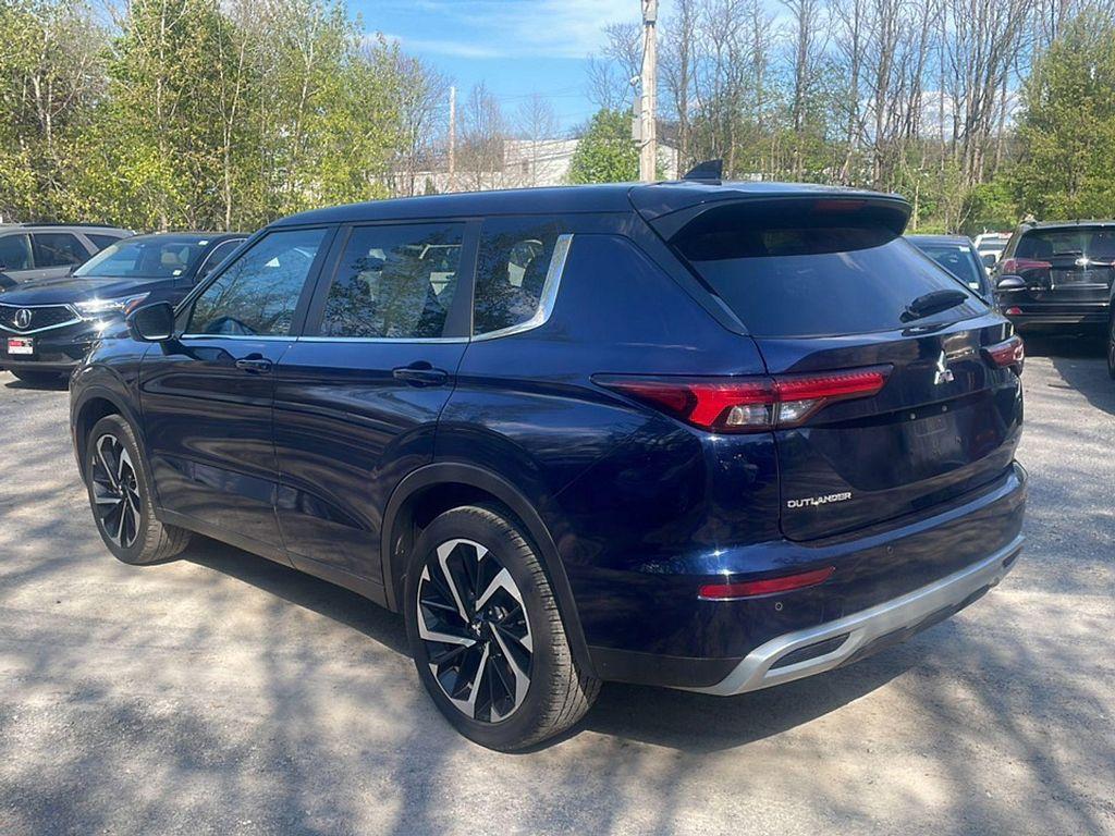 used 2024 Mitsubishi Outlander car, priced at $24,990
