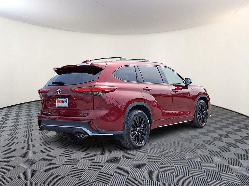 used 2023 Toyota Highlander car, priced at $37,490