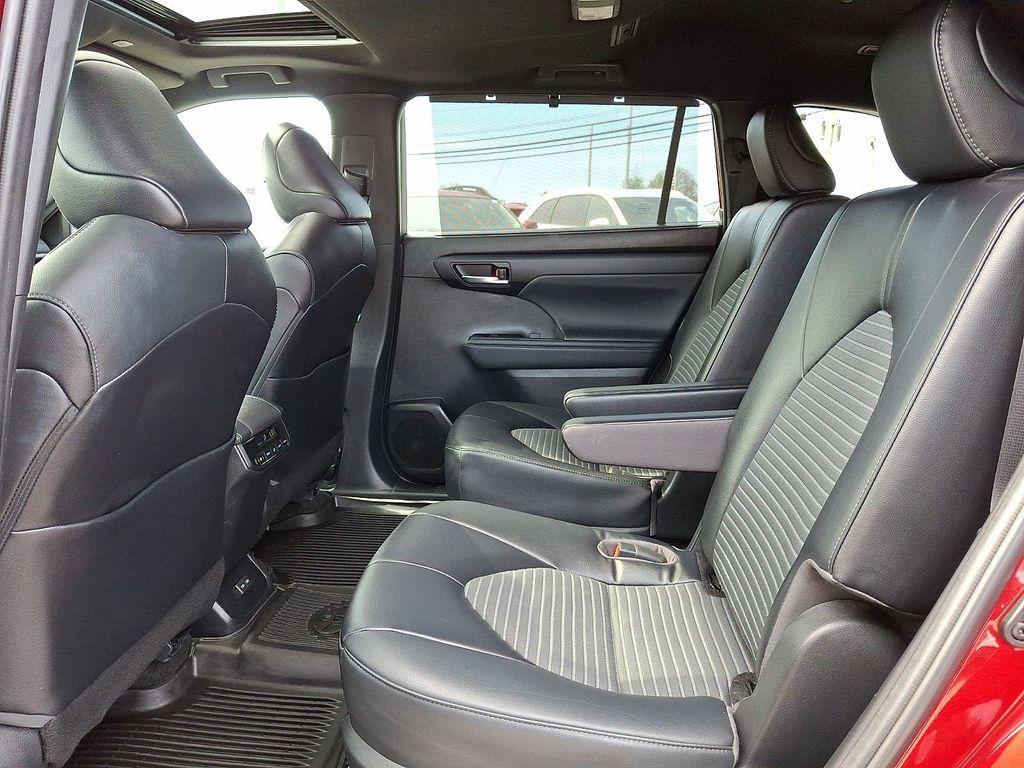 used 2023 Toyota Highlander car, priced at $37,490