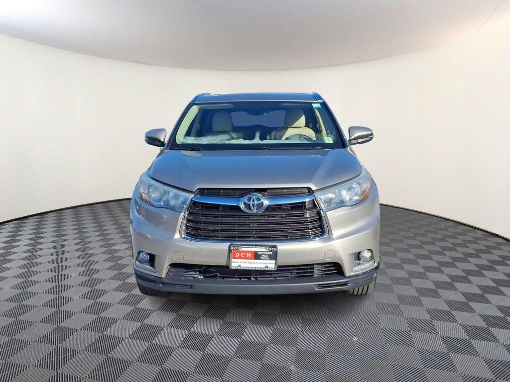 used 2015 Toyota Highlander car, priced at $11,992