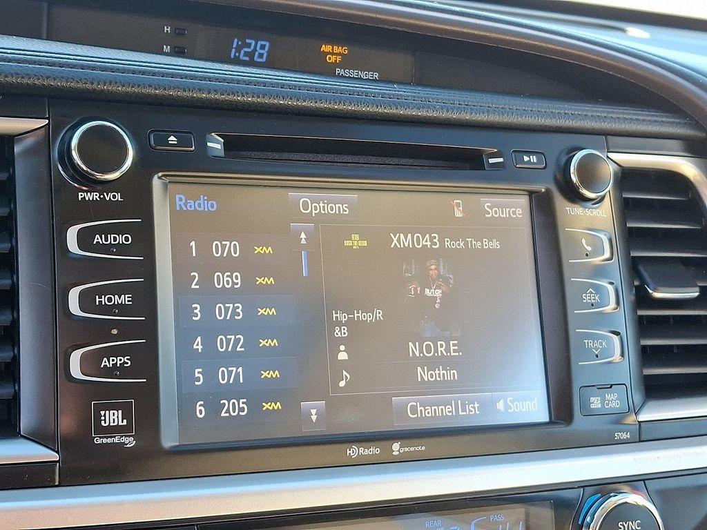 used 2015 Toyota Highlander car, priced at $11,992