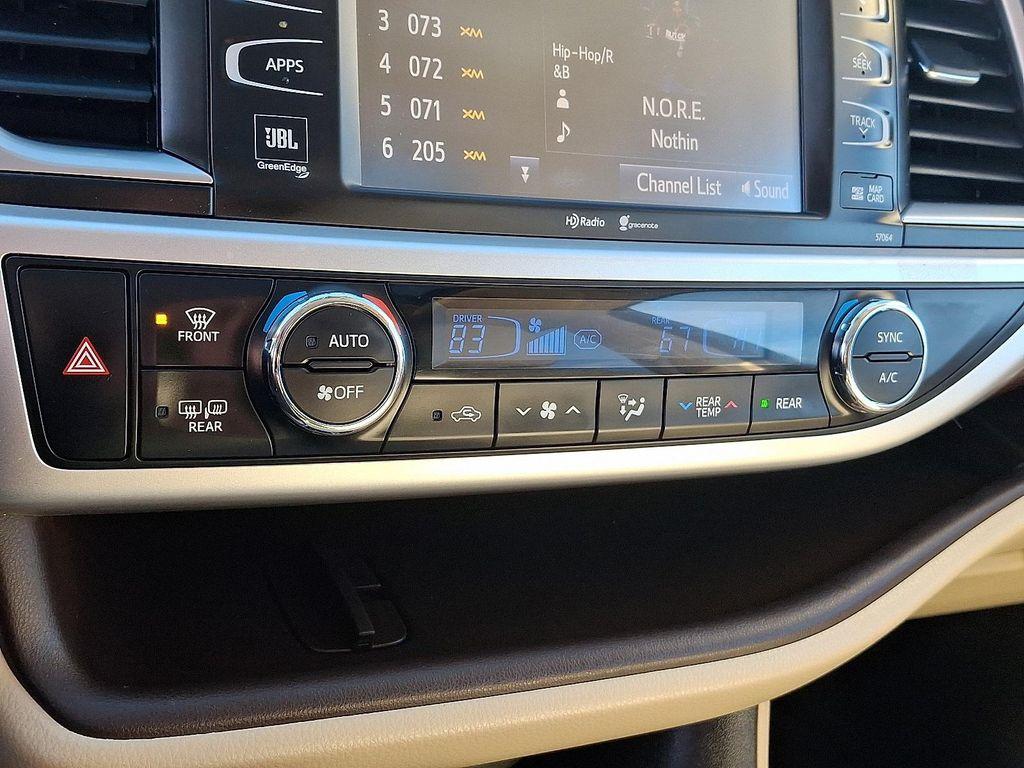 used 2015 Toyota Highlander car, priced at $11,992