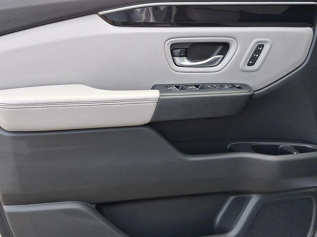 used 2024 Honda Pilot car, priced at $36,490