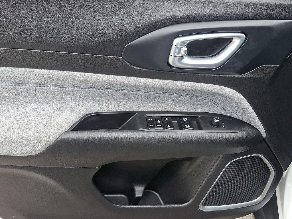 used 2023 Jeep Compass car, priced at $16,994