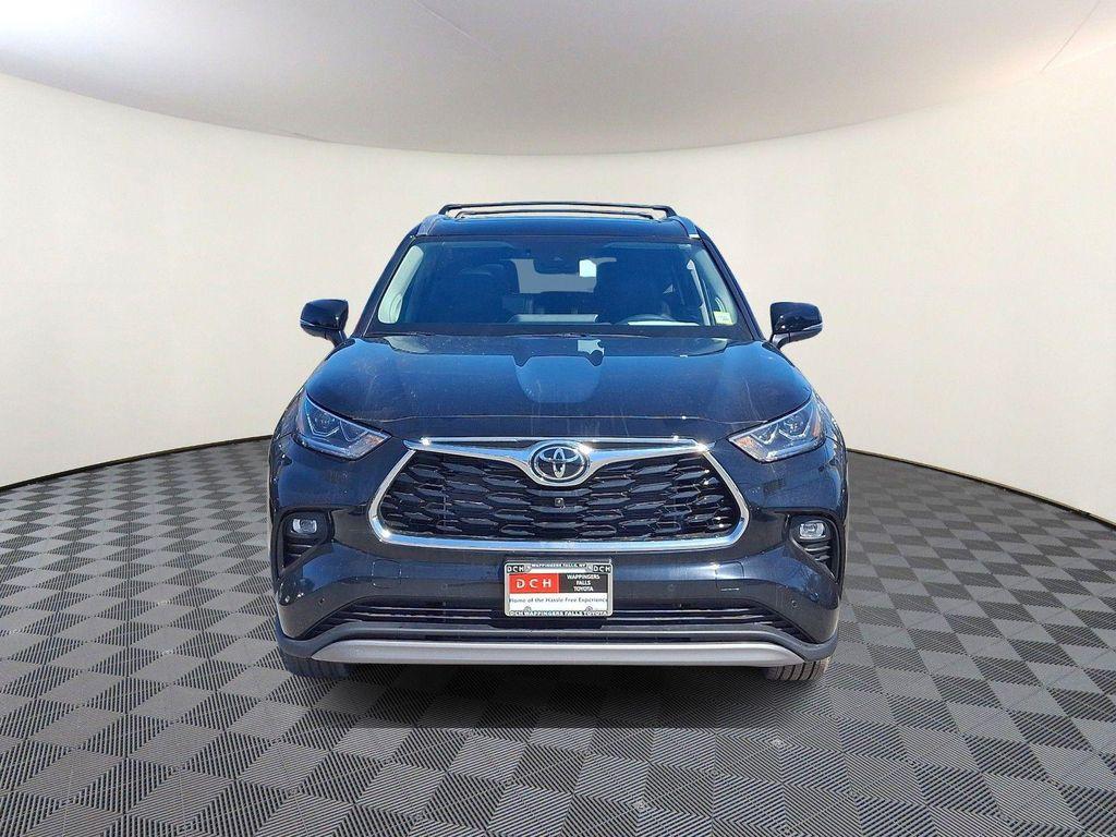 new 2026 Toyota Highlander car, priced at $57,695
