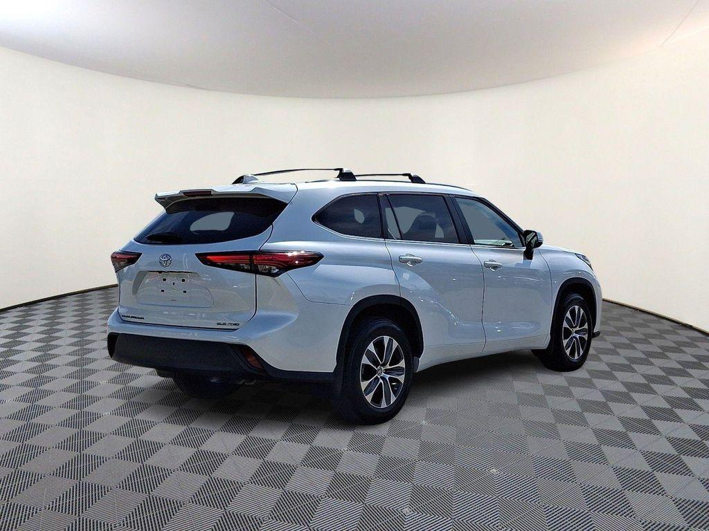 used 2023 Toyota Highlander car, priced at $35,990