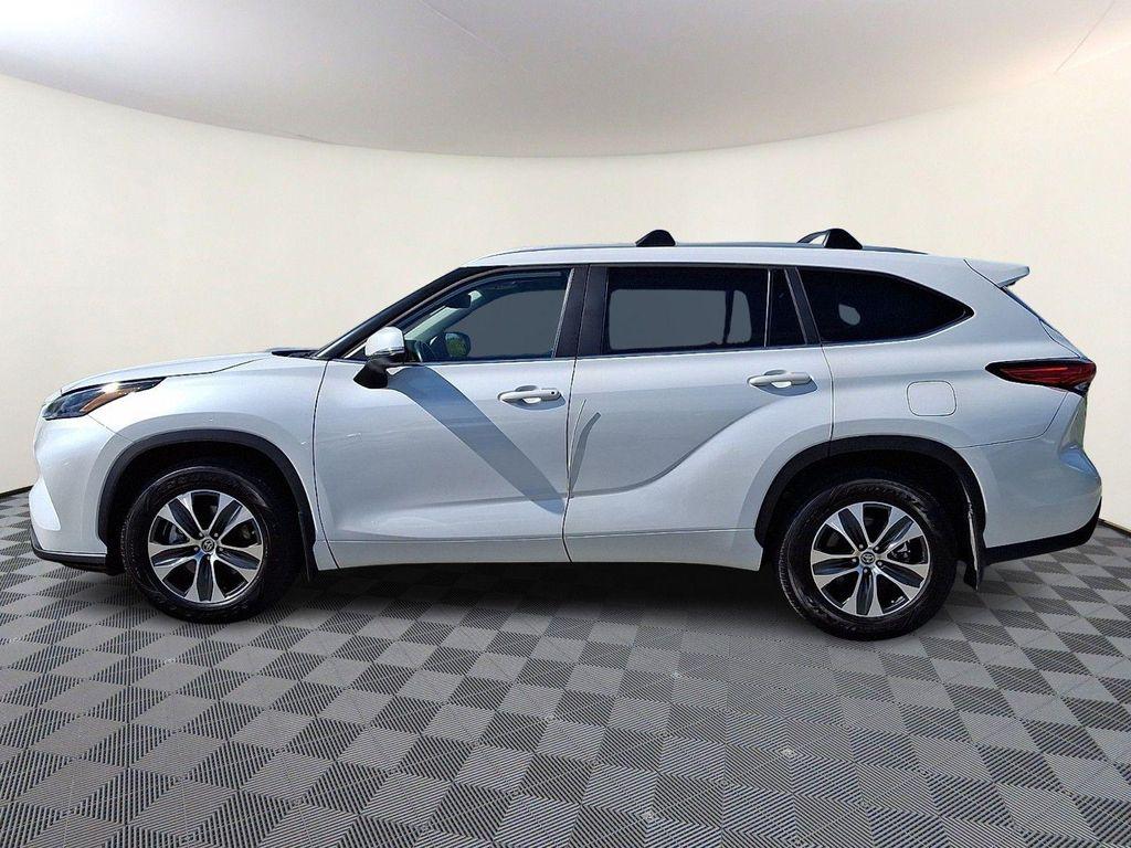 used 2023 Toyota Highlander car, priced at $35,990