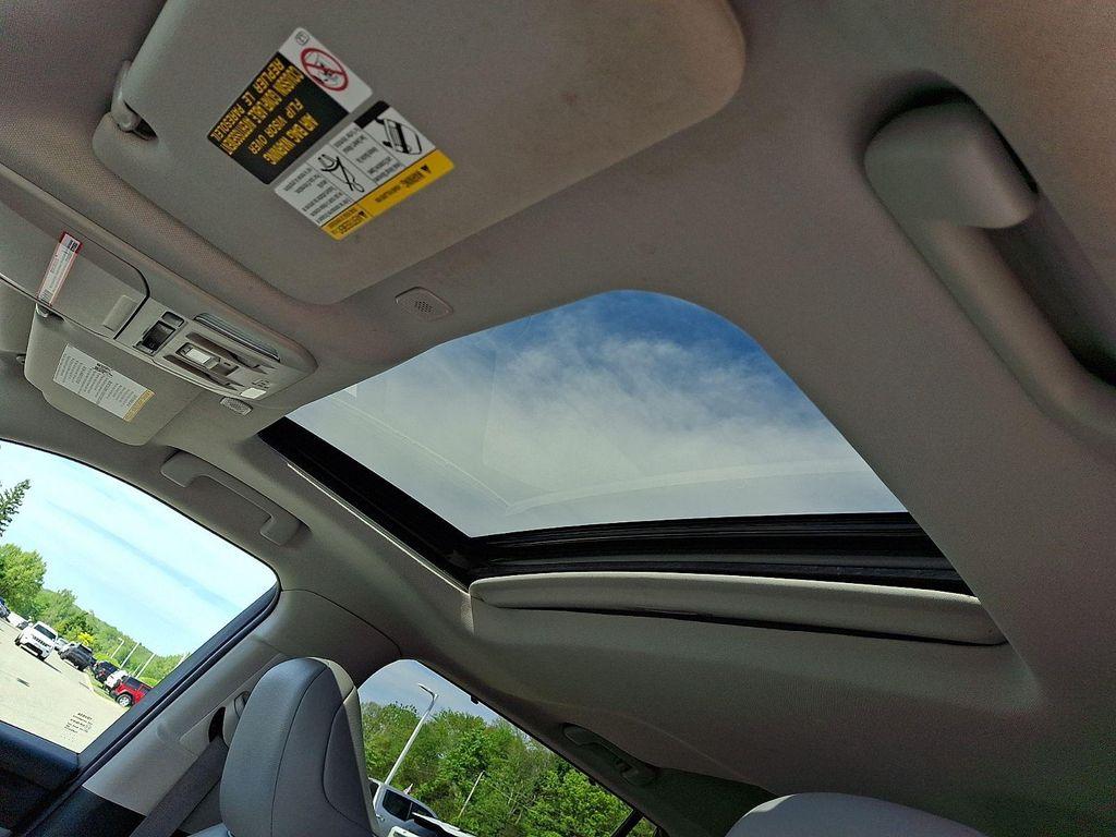 used 2023 Toyota Highlander car, priced at $35,990