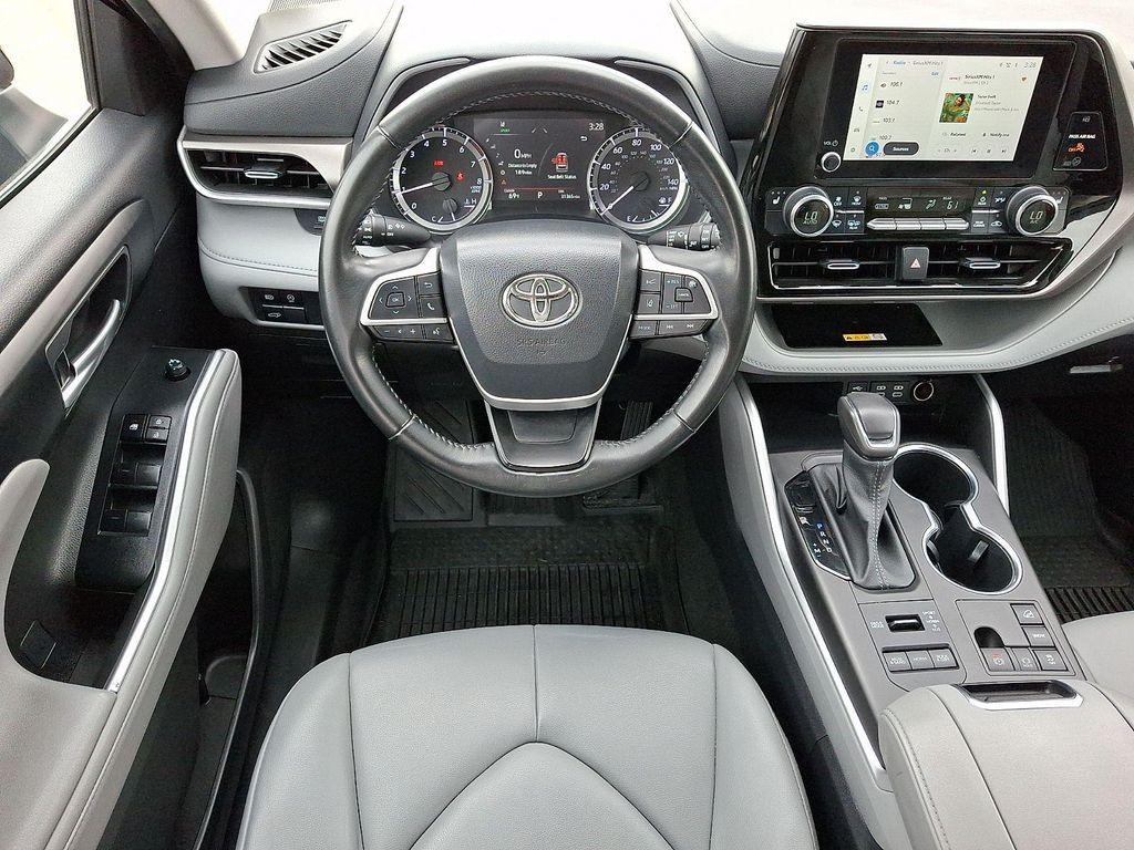 used 2023 Toyota Highlander car, priced at $37,490