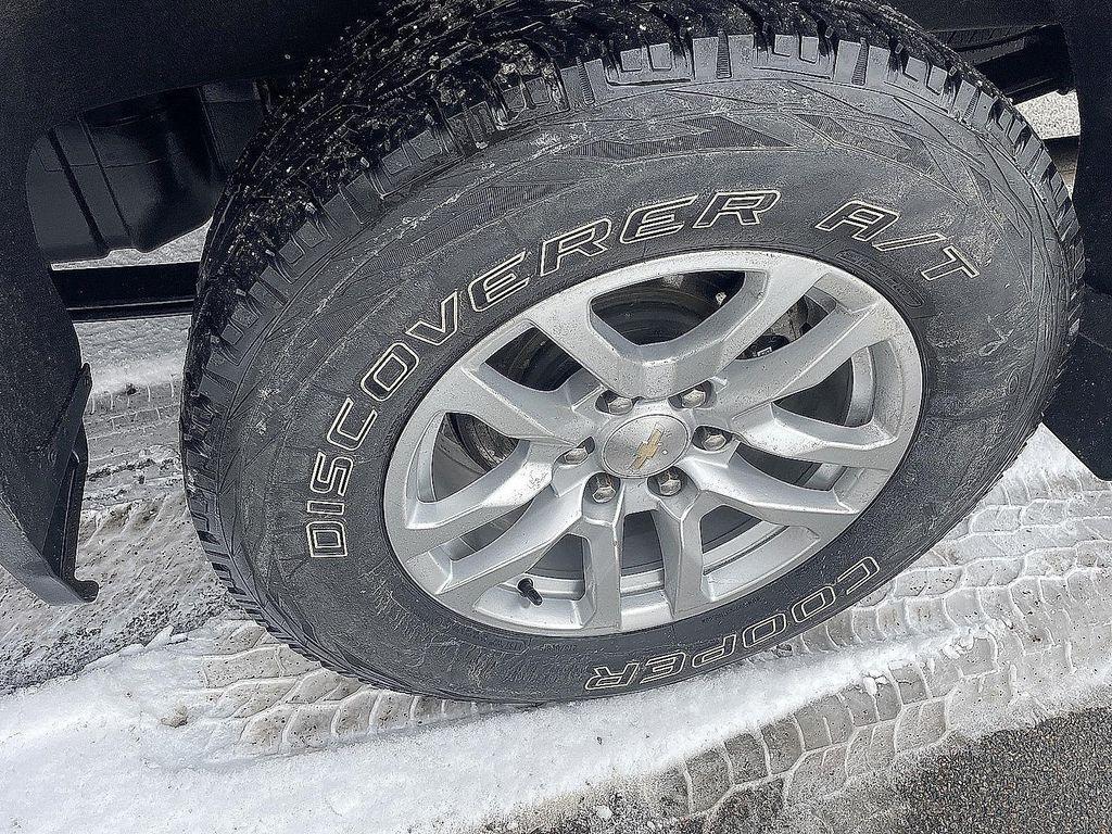 used 2024 Chevrolet Silverado 1500 car, priced at $37,990