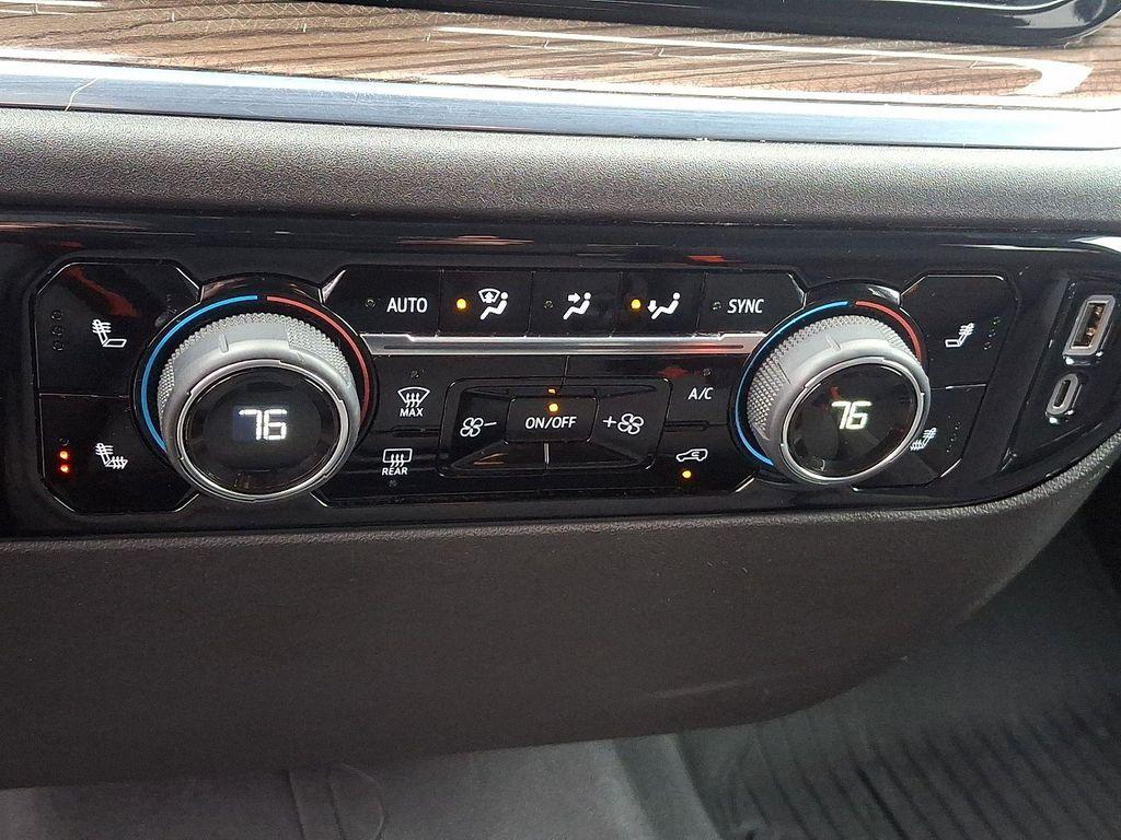 used 2024 Chevrolet Silverado 1500 car, priced at $37,491